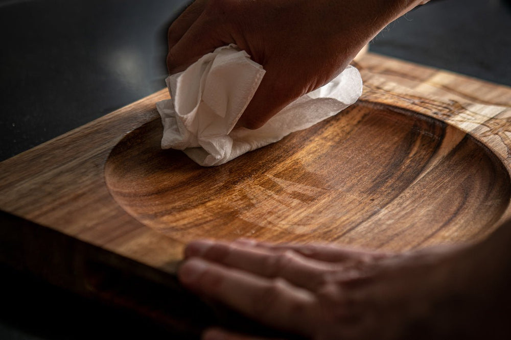 The ultimate guide to caring for your wooden chopping board - Papa Oki